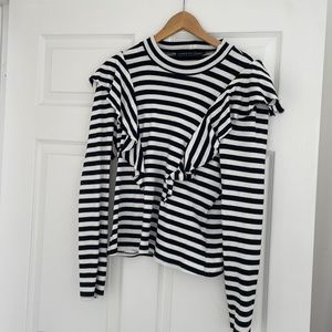 100% cotton sweater with ruffles